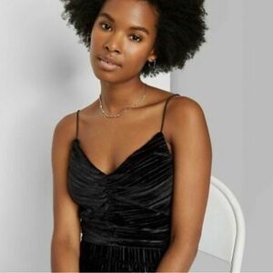 🌸3/$15 NWT Wild Fable Velvet Crop Top XS